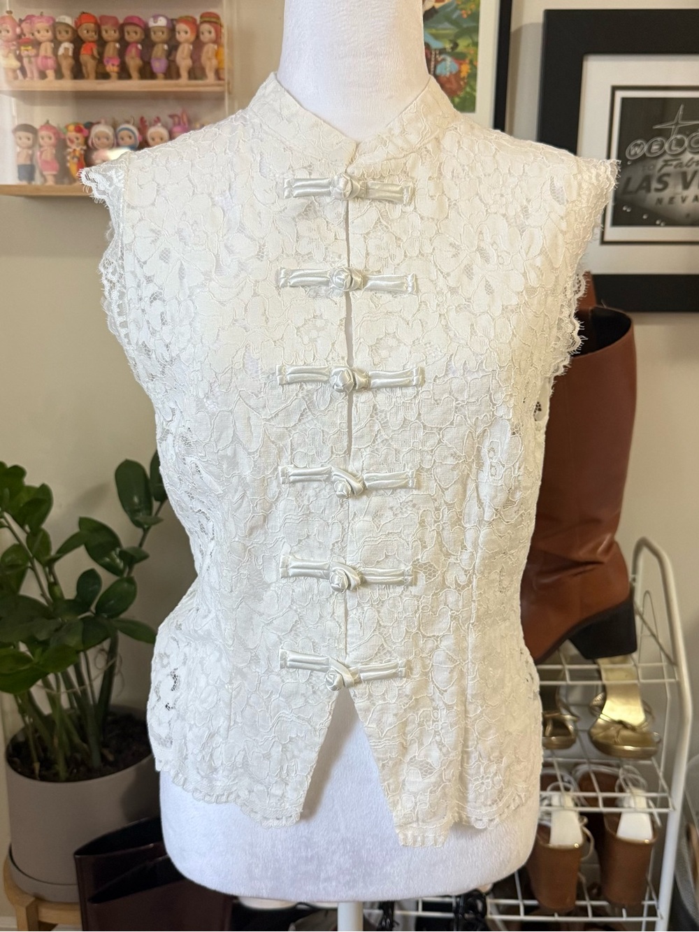 CIDER - Ivory Lace Mandarin Collar Toggle Vest
